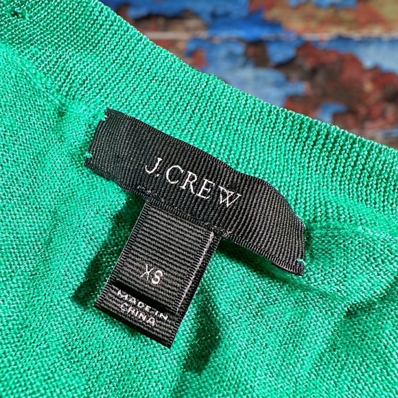 J. Crew 100% Merino Wool V-Neck Sweater in Kelly Green Size XS - Picture 2 of 13